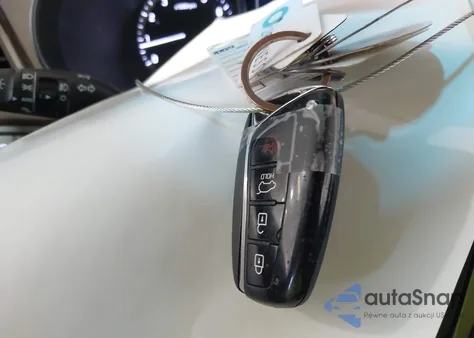 2018 Hyundai Santa Fe Sport 2.4L z USA, uszkodzony, nr VIN 5NMZU3LB1JH054077